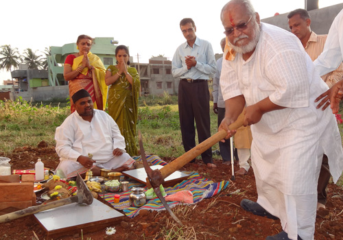 SHREEDATTA TRIPURASUNDARI MATH BAANDKAAM